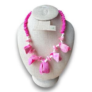 Vintage Hot Pink Shell Statement Necklace 15 Inch 1980s Tropical Nautical